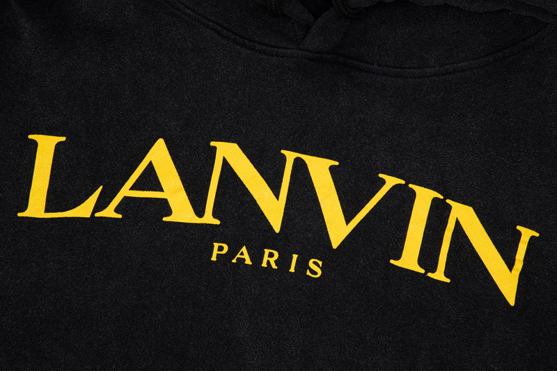 Lanu1n clothes