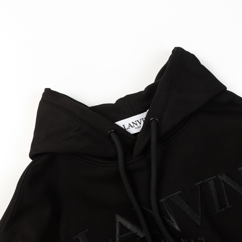 Lanu1n clothes