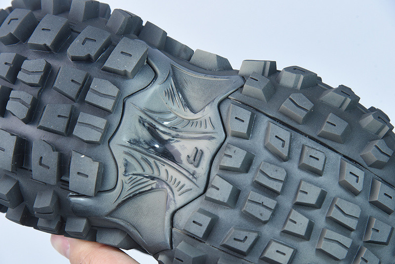 BC DEFENDER RUBBER PLATFORM SNEAKERS
