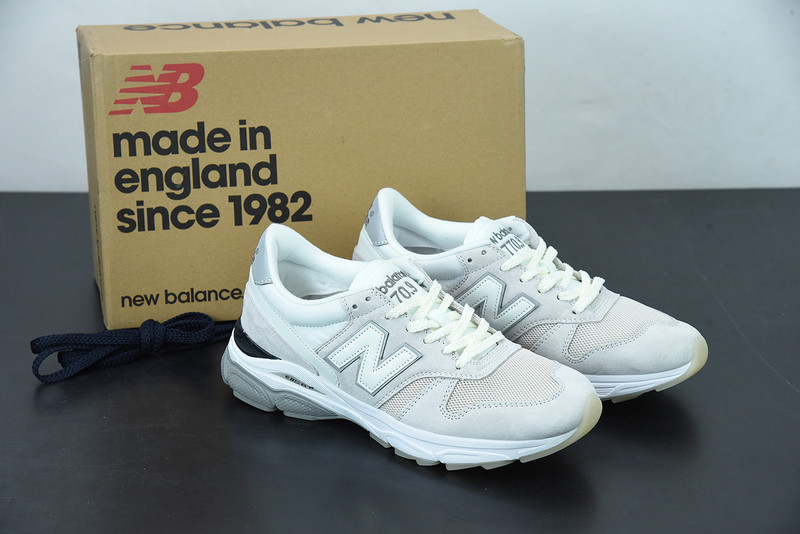 new Ba1an*e sneaker m7709cv