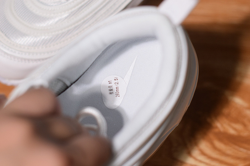 NIKE AIR MAX 97 "TRIPLE WHITE" 921826-101