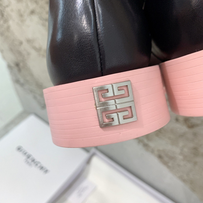 G1uenchy boots