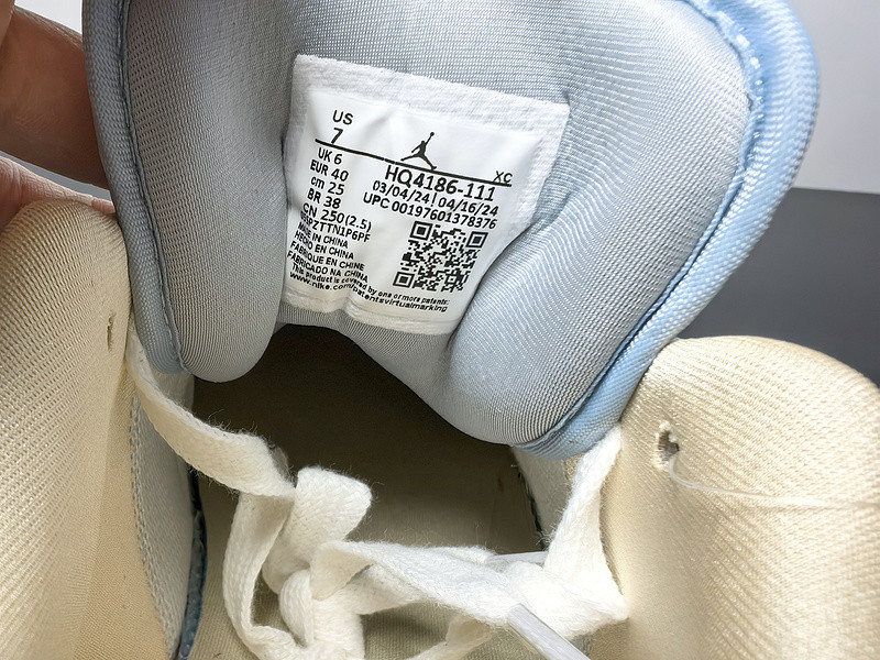 Air Jordan 1 Low Coconut Milk Sail HQ4186-111
