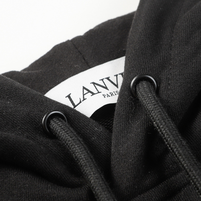 Lanu1n clothes