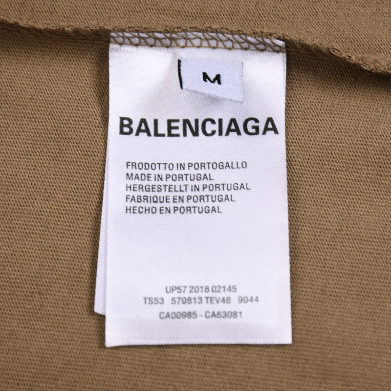 Ba1en*iaga clothes