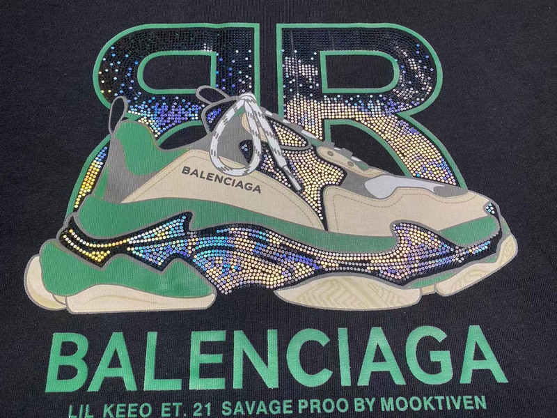 Ba1en*iaga clothes