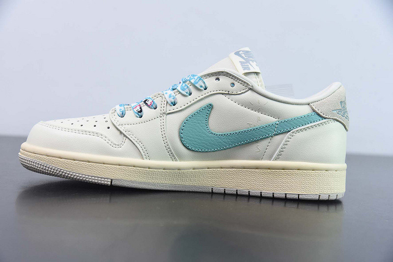 TRAVIS SCOTT X AIR JORDAN 1 LOW