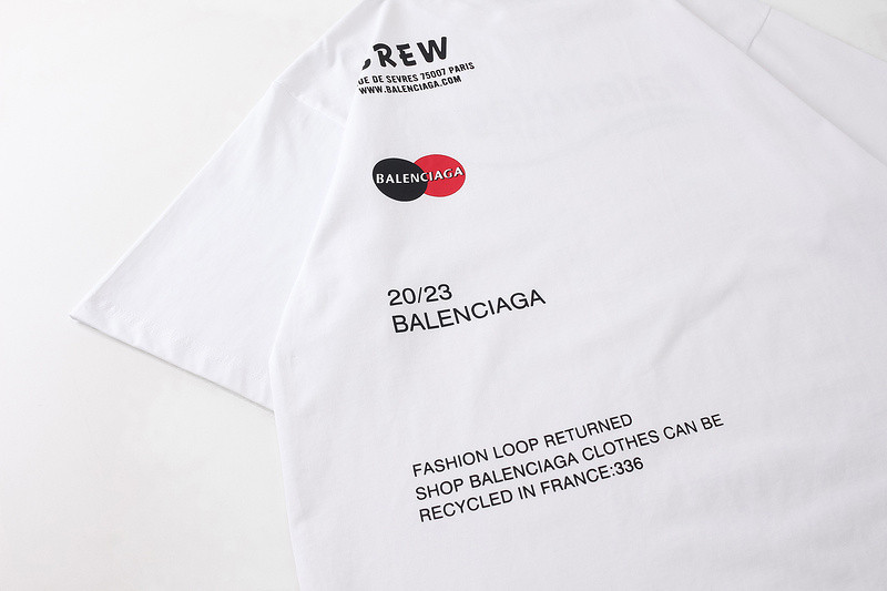 Ba1en*iaga clothes