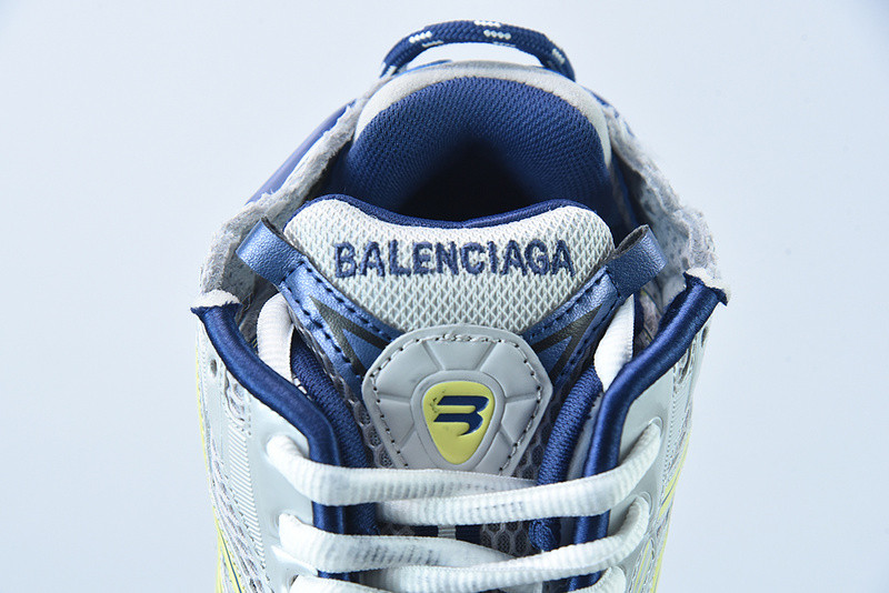 Ba*len*cia*ga runner sneaker