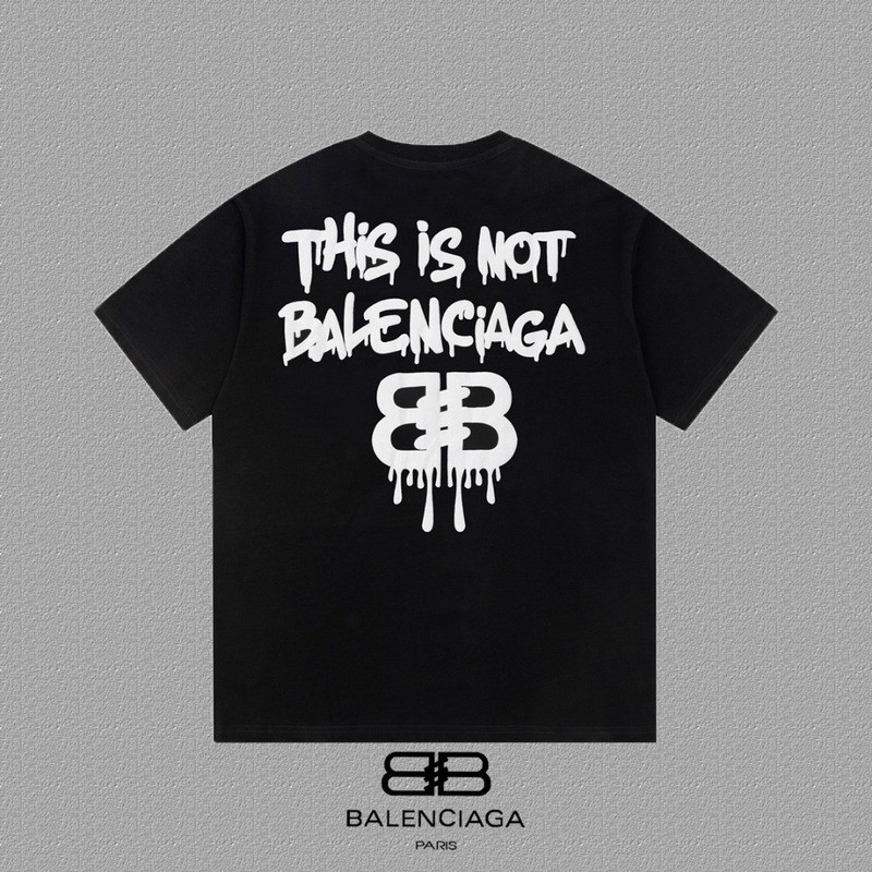 Ba1en*iaga clothes