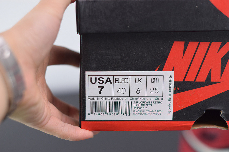AIR JORDAN 1 RETRO HIGH OG "BRED TOE" 555088-610