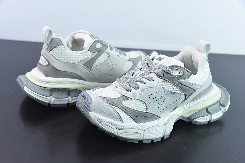 BC XL Sneakers