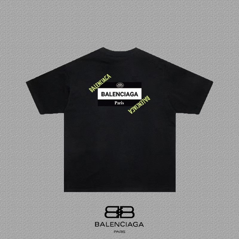 Ba1en*iaga clothes