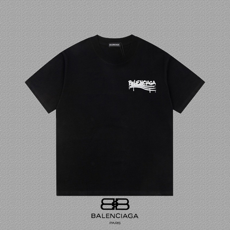 Ba1en*iaga clothes