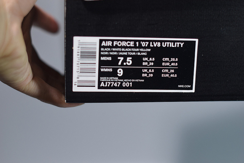 NIKE AIR FORCE 1