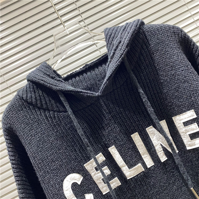 Ce1i*e clothes
