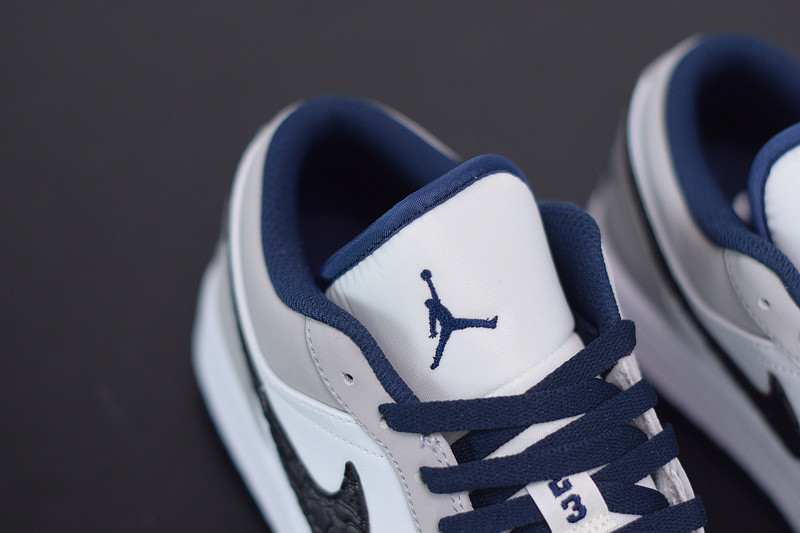 AIR JORDAN 1 LOW