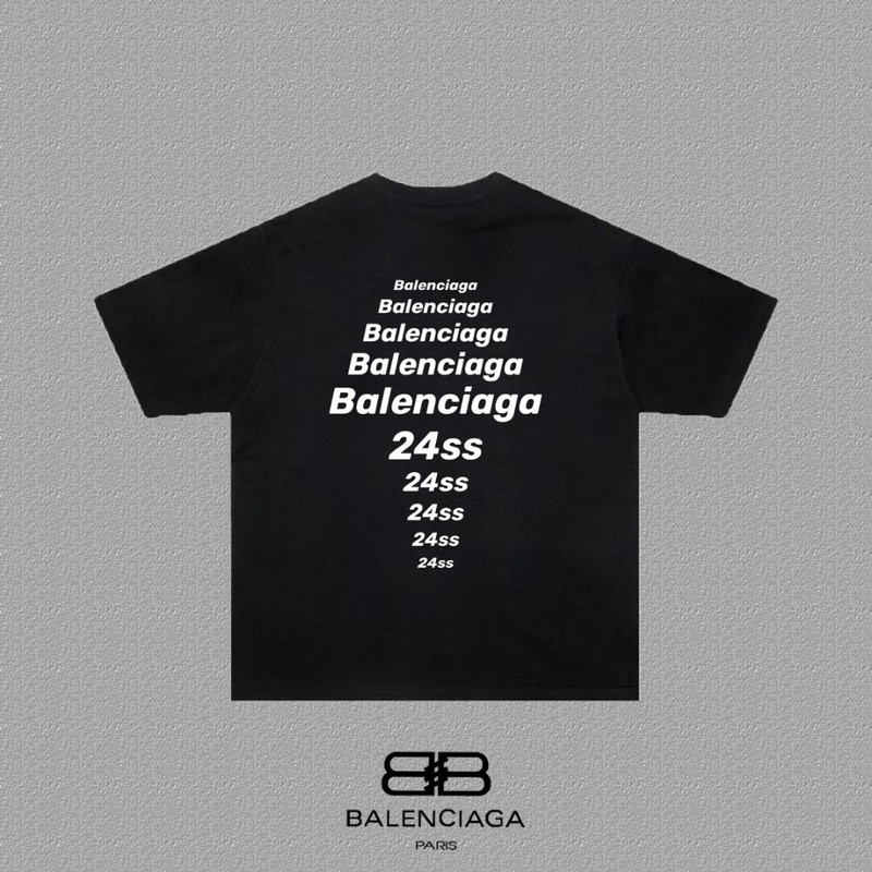 Ba1en*iaga clothes