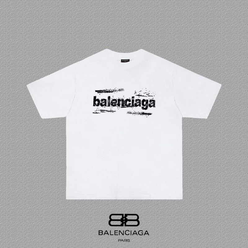 Ba1en*iaga clothes
