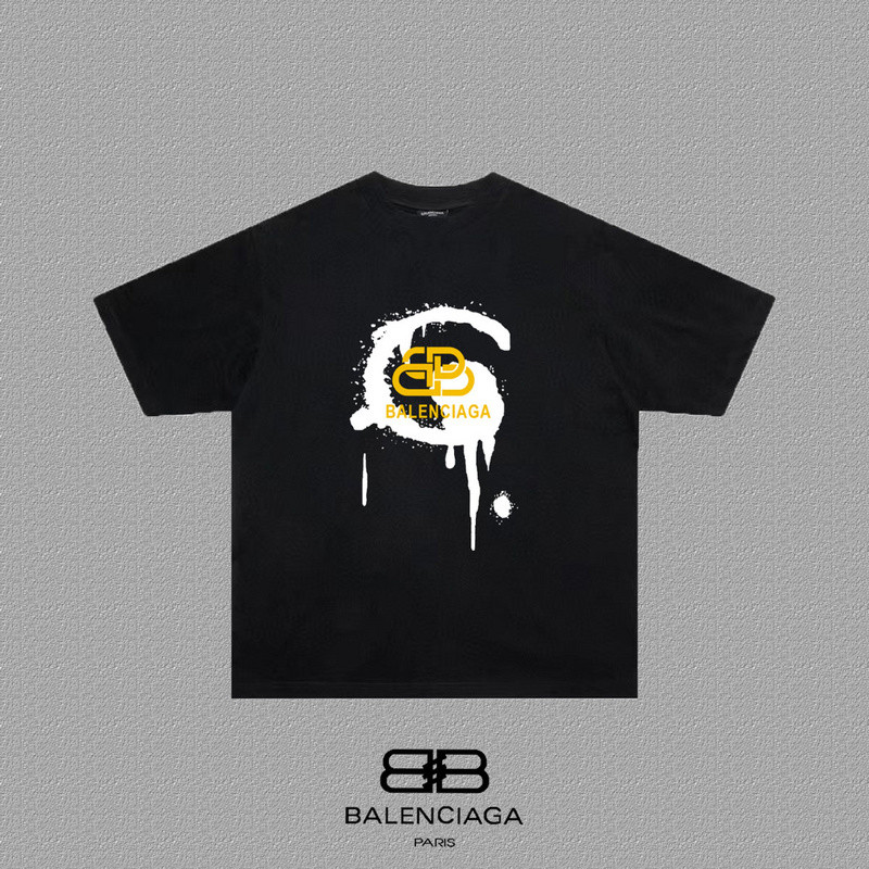 Ba1en*iaga clothes