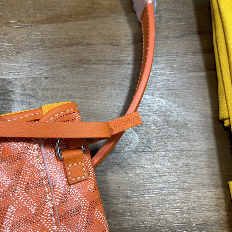 Go*ard purse