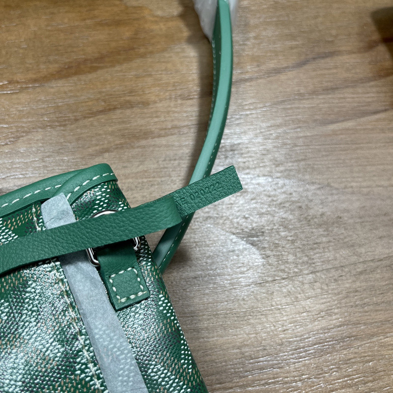Go*ard purse