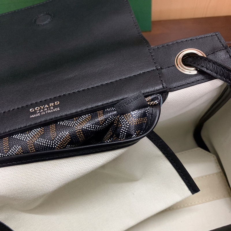 Go*ard purse