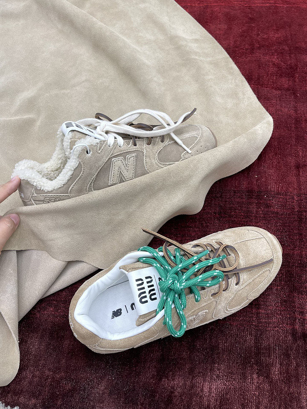new Ba1an*e x m1um1u sneaker