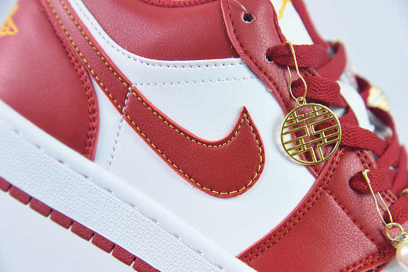 Air Jordan 1 Low 