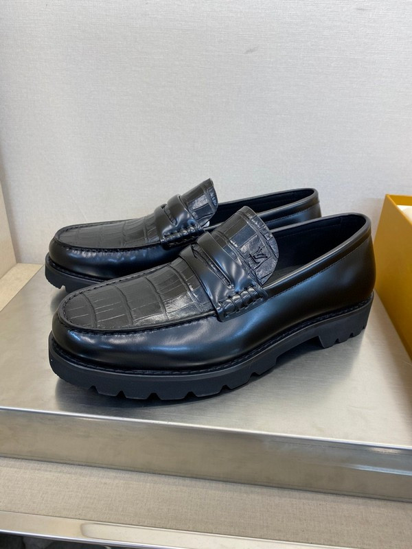 LVT shoes