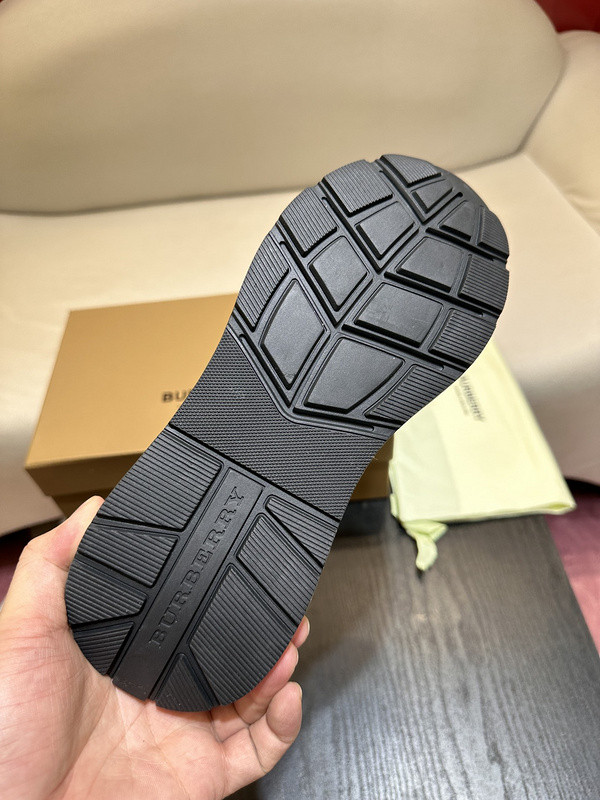 Bv*b*rry sneaker