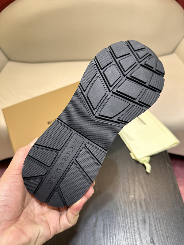 Bv*b*rry sneaker