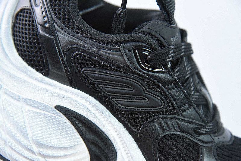 BC XL SNEAKERS