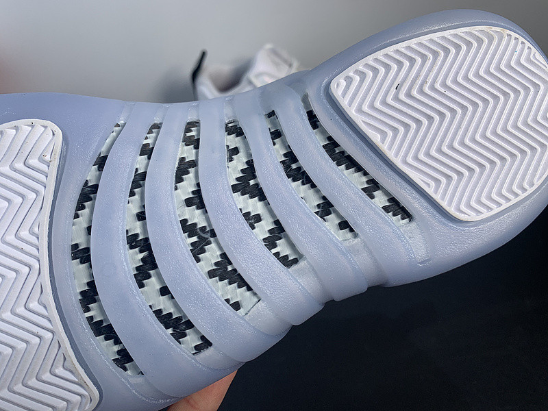 AIR JORDAN 12 RETRO LOW EASTER (2021) DB0733-190