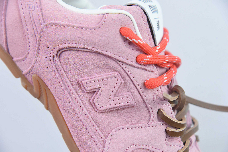 new Ba1an*e x m1um1u sneaker