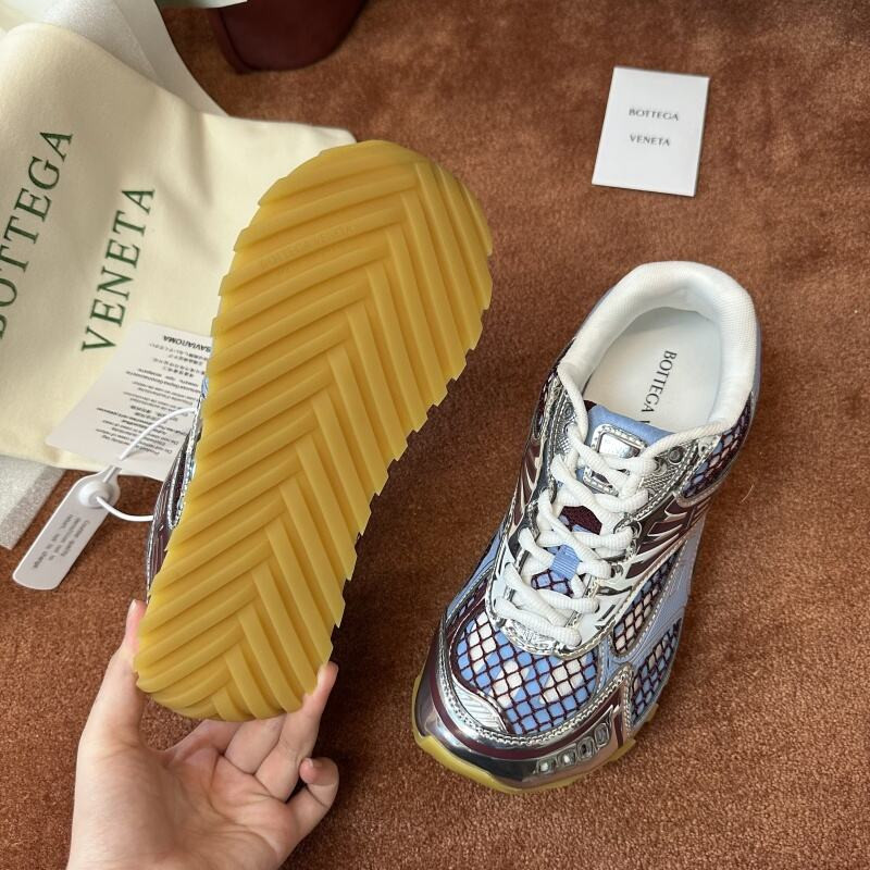 b0tte*a Ven*ta orbit sneaker