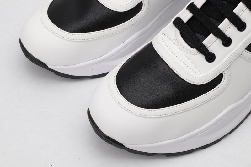 Bv*b*rry sneaker