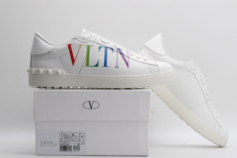 Va1e*ntin0 garavani sneaker