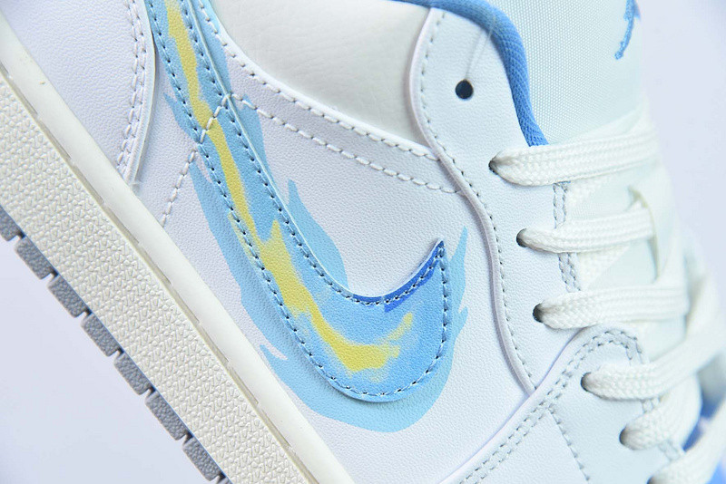 Air Jordan 1 Low SE Just Skate University Blue FJ7219-441