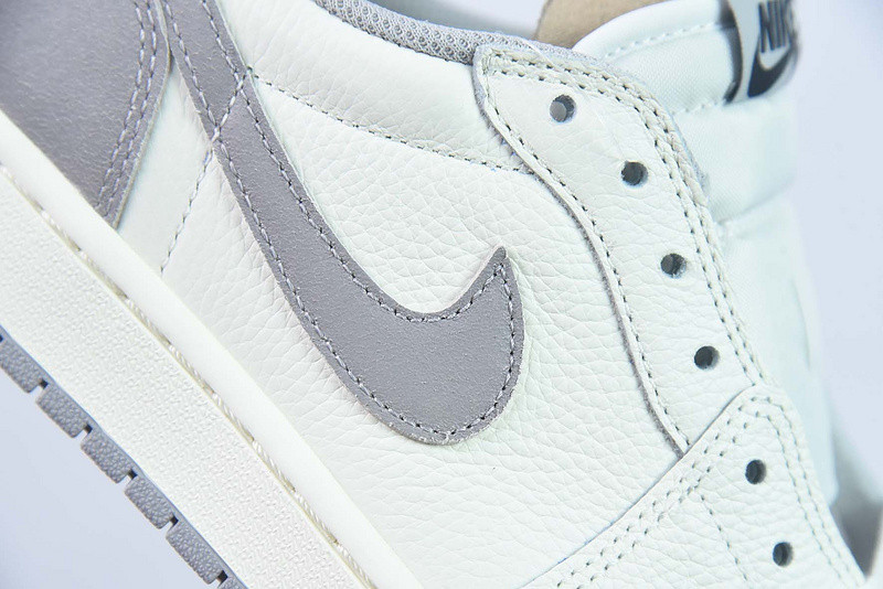 AIR JORDAN 1 LOW OG “ATMOSPHERE GREY” CZ0790-101