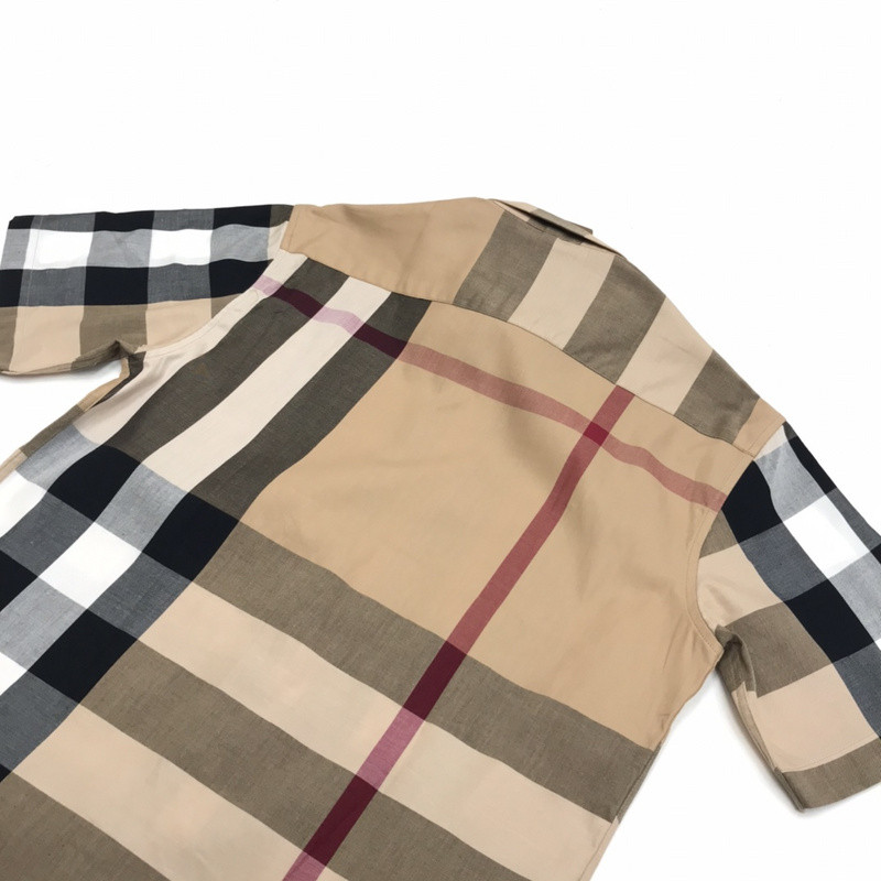 B**rry clothes