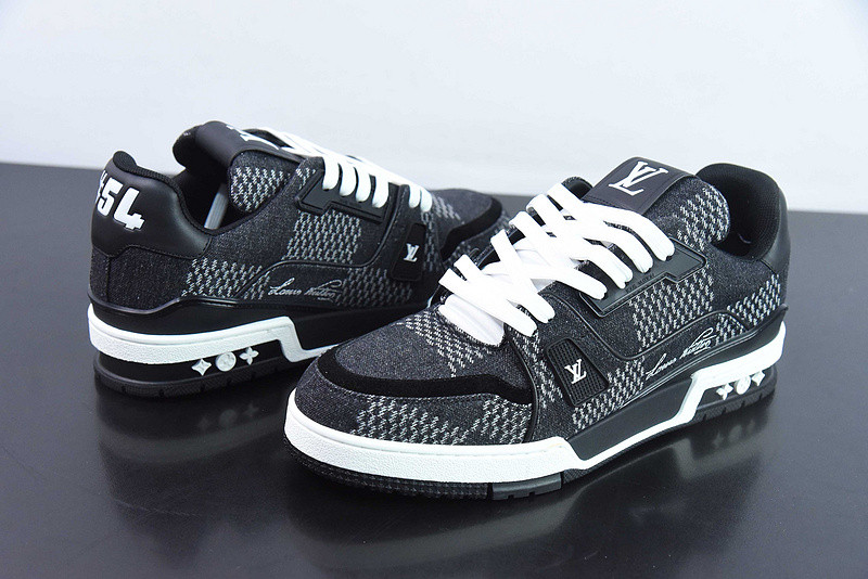 LVT SNEAKERS