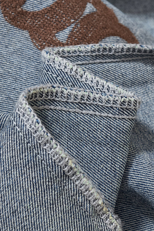 Ce**e clothes
