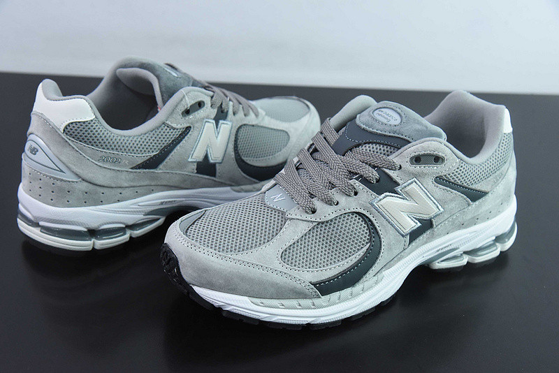 new Ba1an*e sneaker