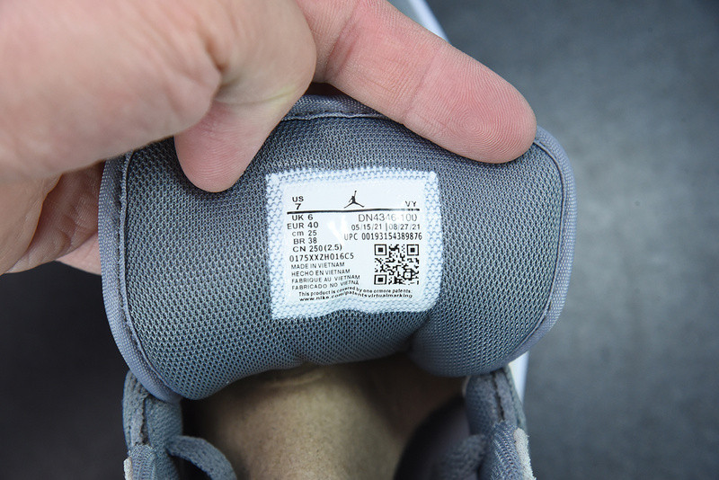 AIR JORDAN 1 MID SE COCONUT MILK PARTICLE GREY DN4281-100