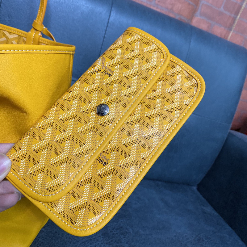 Go*ard purse