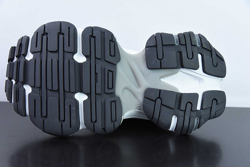 BC XL SNEAKERS