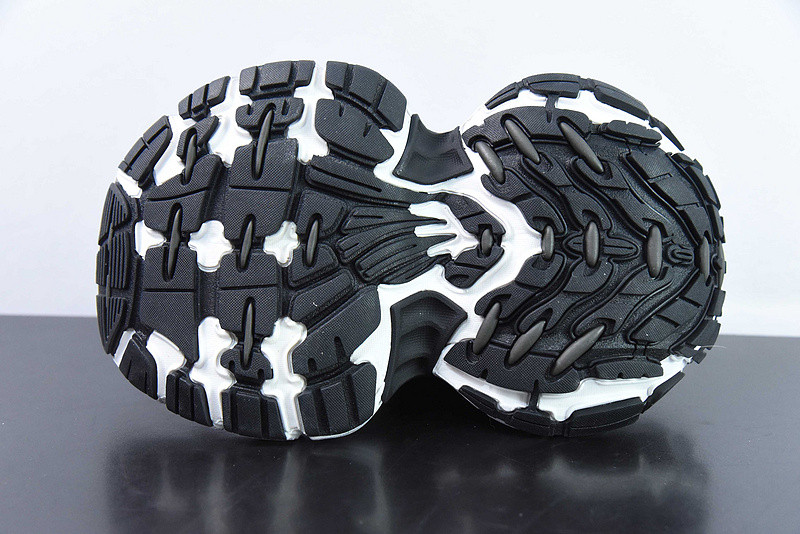 BC XL SNEAKERS