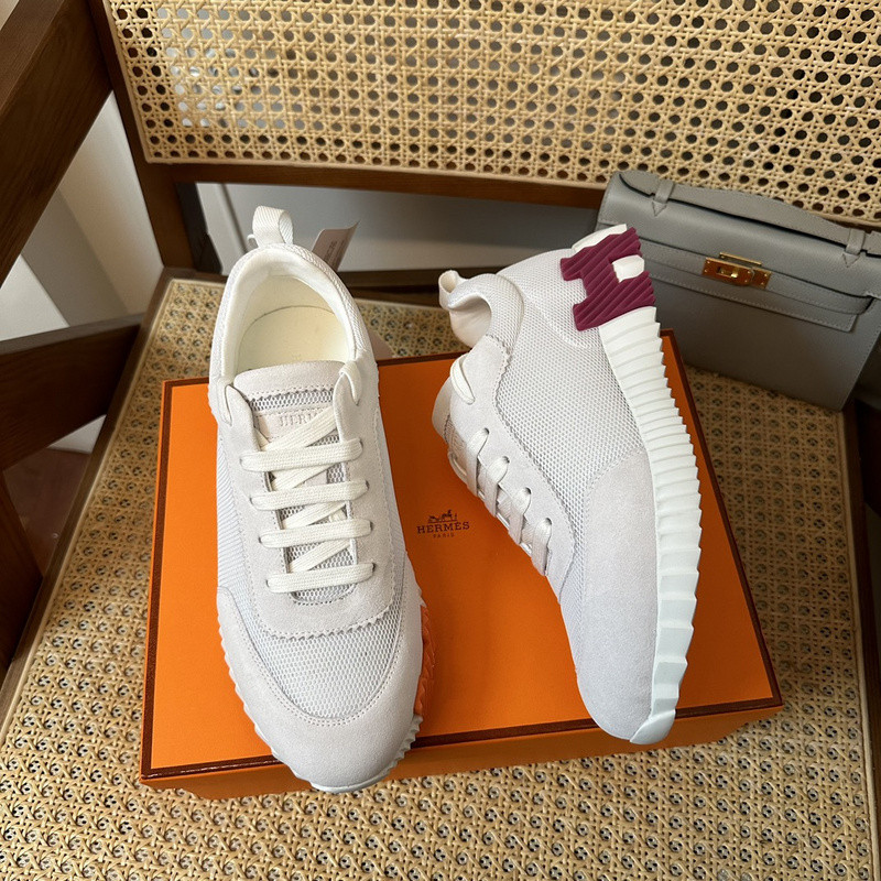 H**me5 sneaker