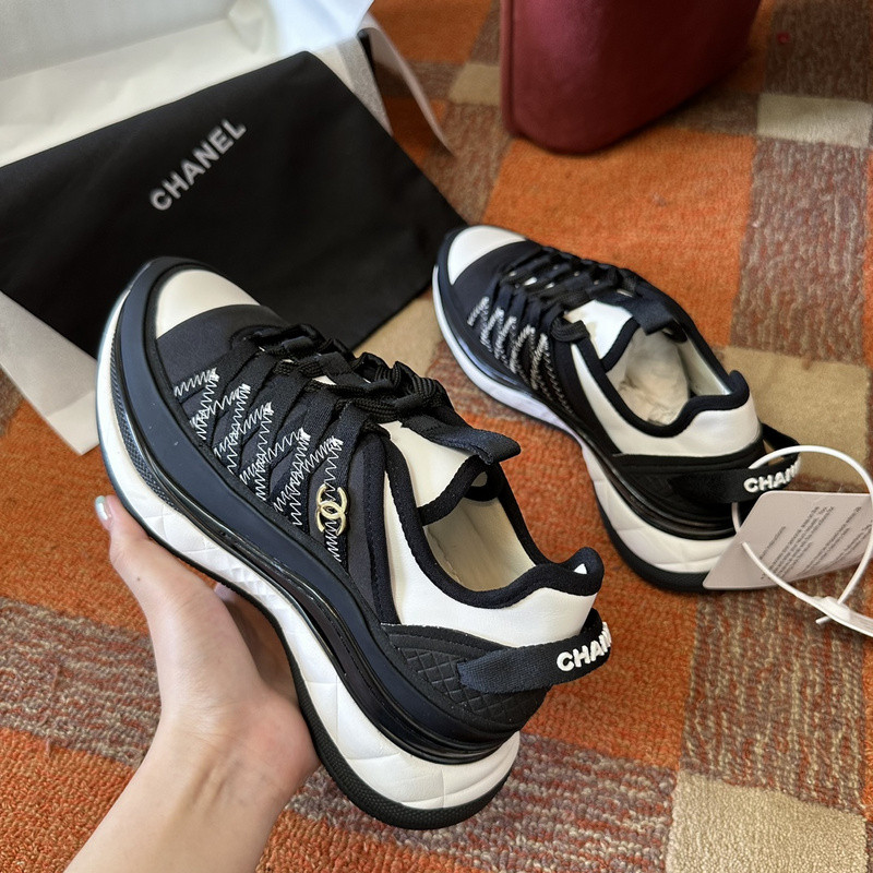 Ch**el sneaker